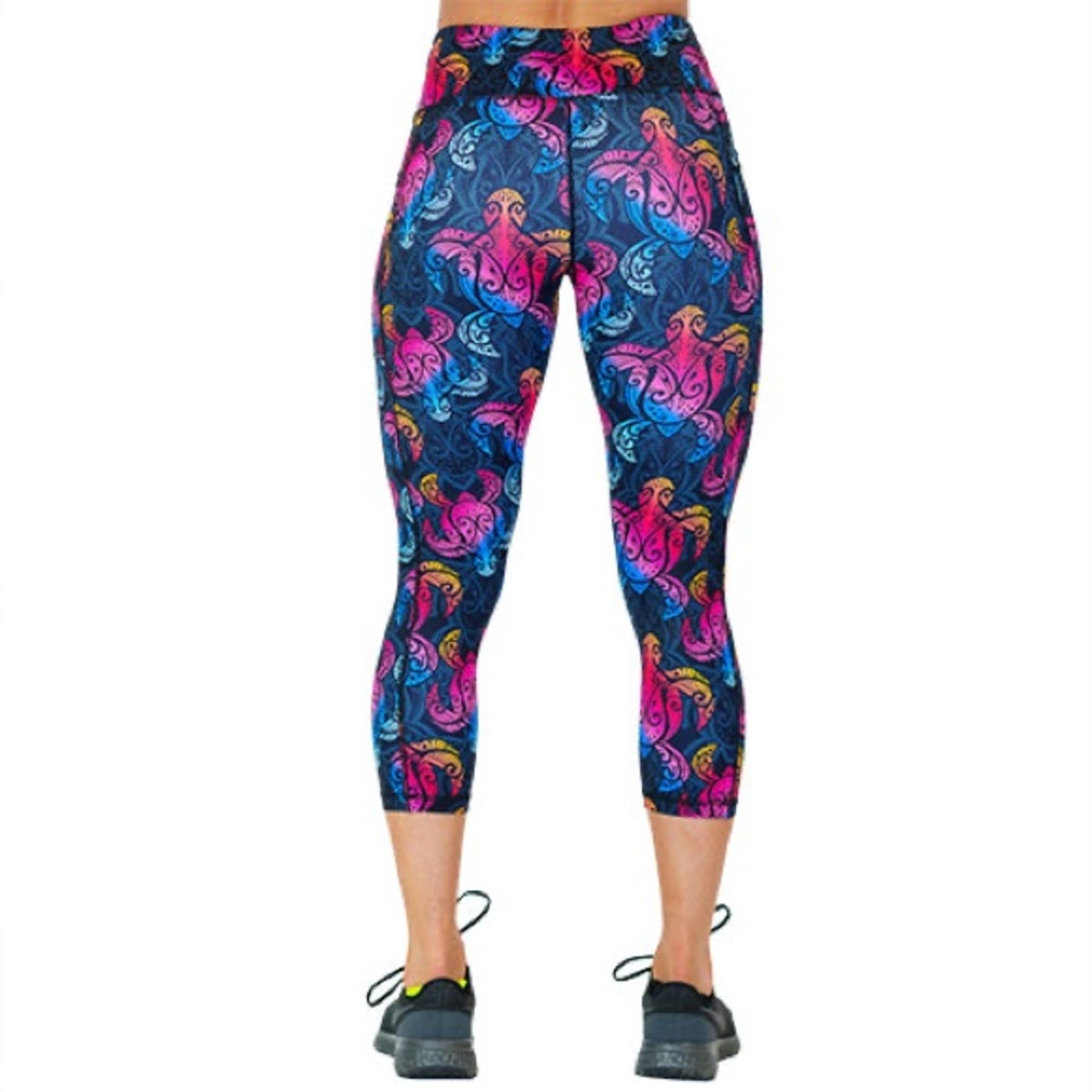 CVG-Constantly Varied Gear Leggings in Retired SHELL YEAH Pattern Size M NWOT